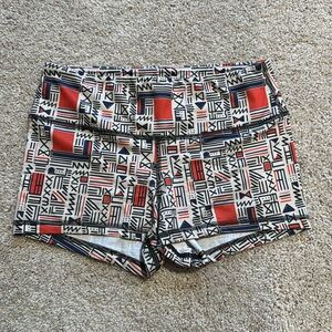 Fleo x DNDL limited edition shorts